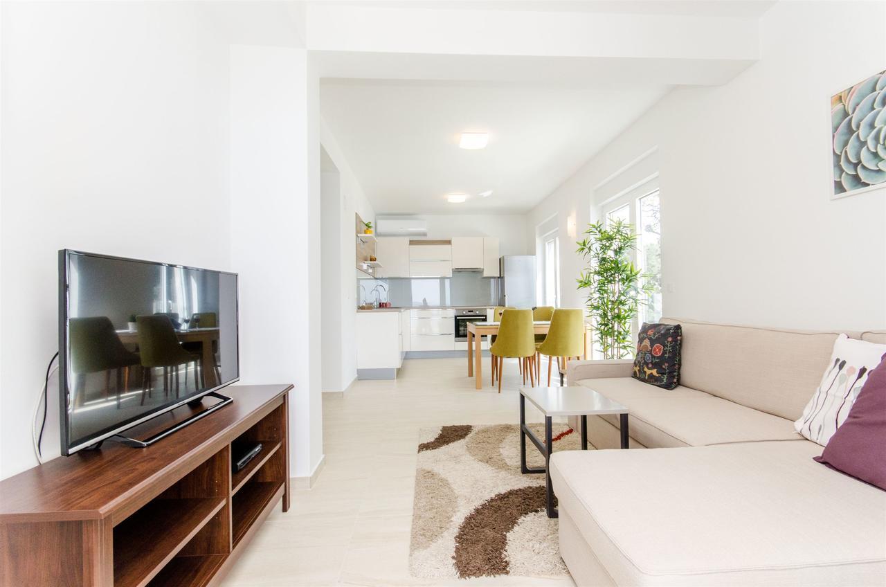 Apartments Branimir Mandre Exterior foto